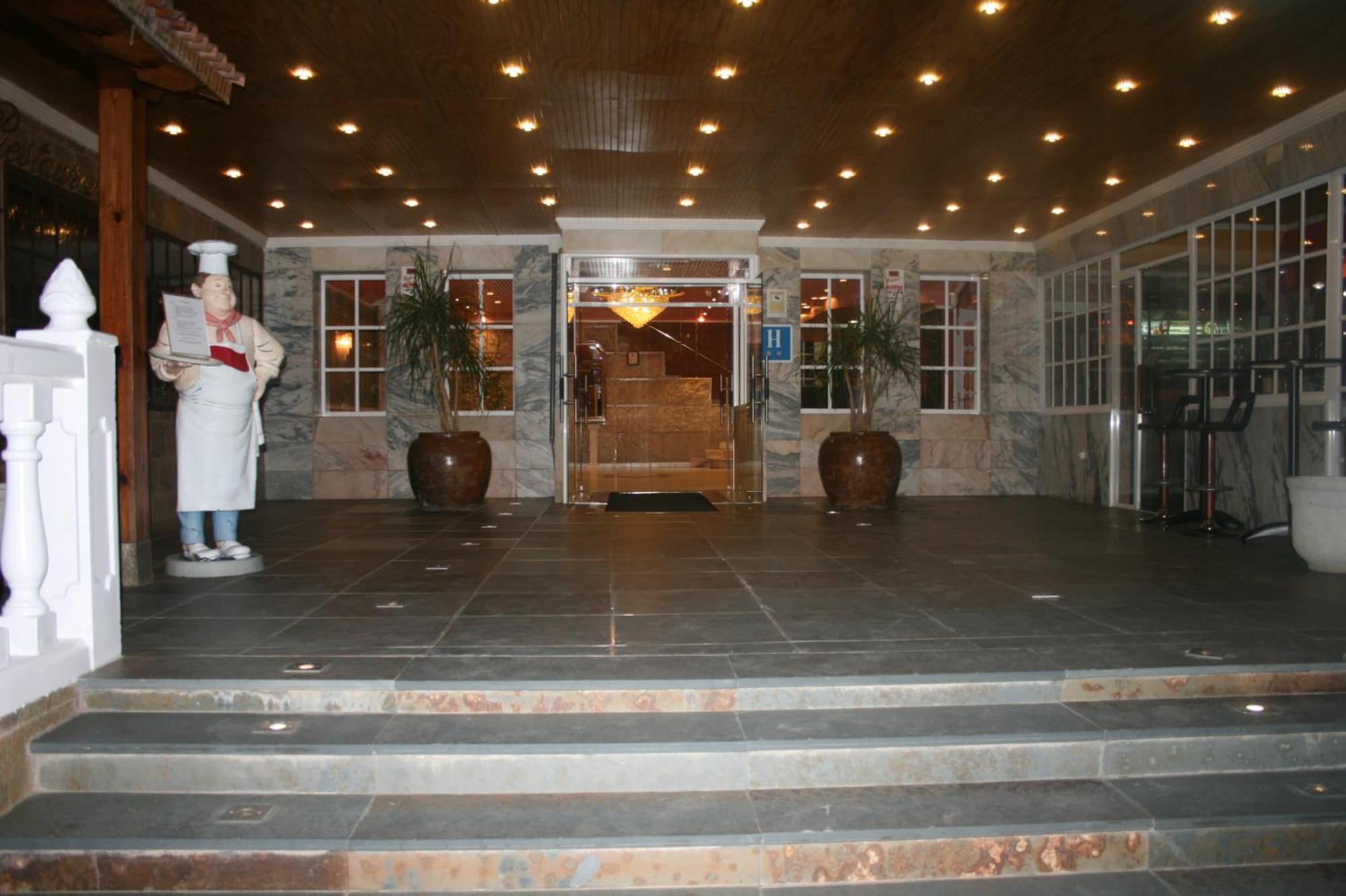 Hotel Verona Puertollano Ngoại thất bức ảnh