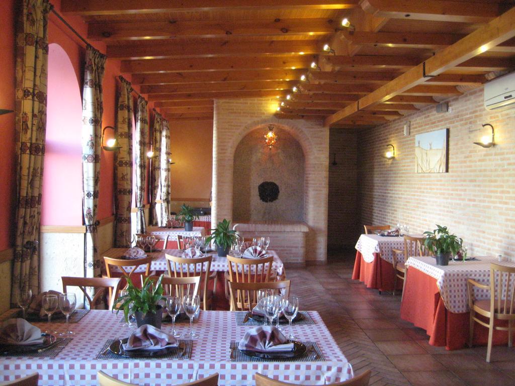 Hotel Verona Puertollano Ngoại thất bức ảnh